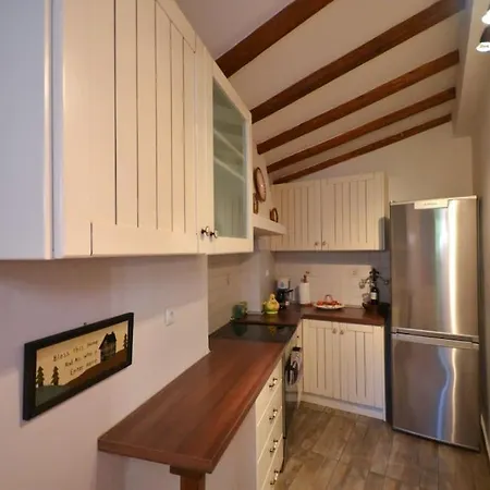 Two-storey House With Loft At Agria,volos Vakantiehuis *