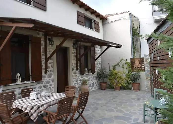 Case de vacanță Two-storey House With Loft At Agria,volos