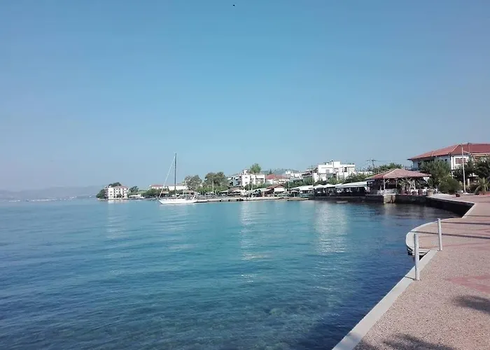 Case de vacanță Two-storey House With Loft At Agria,volos *